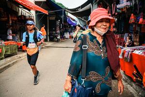 BIB: 
                            <button type="button" onclick="openModal(25510264)" class="btn btn-primary btn-sm float-right btn-popup" data-toggle="modal" data-target=".modal-high-quality">
                        <i class="fas fa-shopping-cart"></i> Add to Cart
                    </button>
                                            <button type="button" onclick="isThisMe(25510264, true)" class="btn btn-success btn-sm float-right btn-popup btn-isme hidden" data-toggle="tooltip" data-placement="bottom" title="นี่คือรูปของคุณใช่ไหม คลิกที่นี่เพื่อเอาเข้าอัลบั้ม">
                        <i class="fas fa-plus"></i> Add to album
                    </button>
                    <button type="button" onclick="isThisMe(25510264, false)" class="btn btn-warning btn-sm float-right btn-popup btn-isnotme hidden">
                        <i class="fas fa-ban"></i> Remove from album
                    </button>